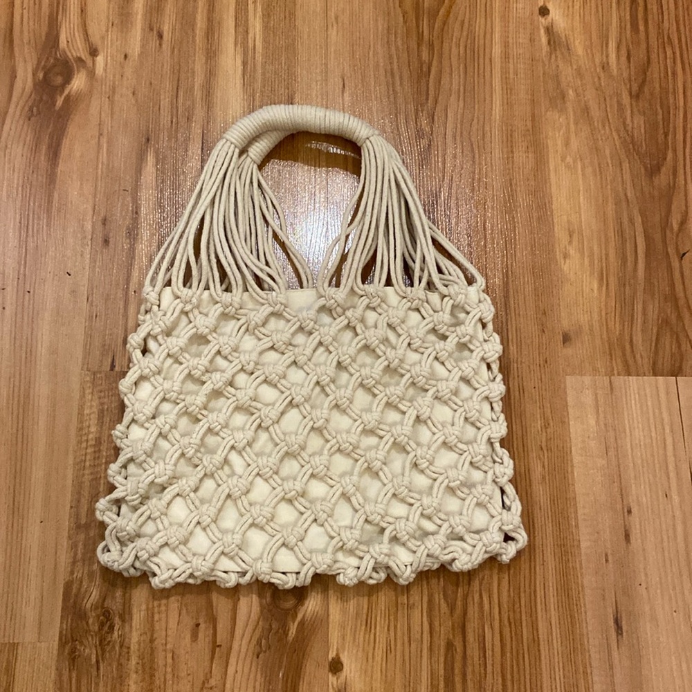 NWOT Forever 21 small macrame bag